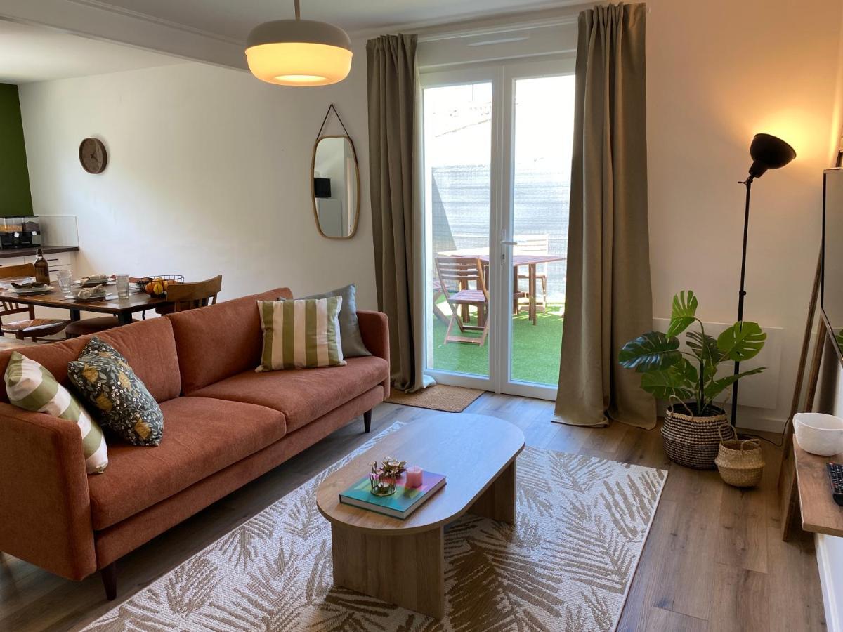 Le Cinquieme Villa Bressuire Exteriör bild